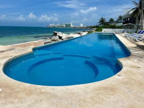 4BR Beachfront Beautiful House by Solmar Rentals